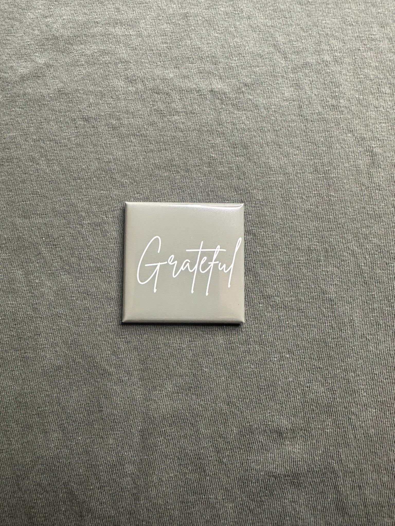 🎁 Centerpiece Magnet (100% off)
