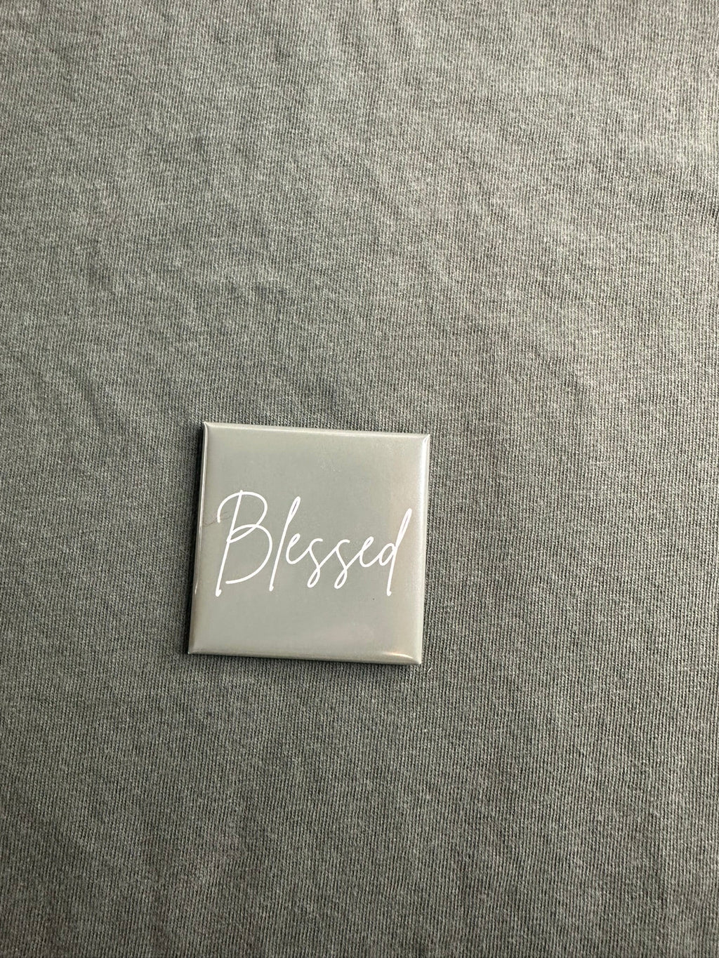 🎁 Centerpiece Magnet (100% off)